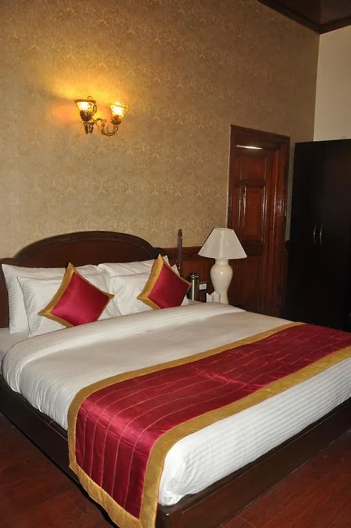 Hotel Southgate 심라